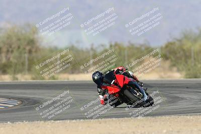 media/Nov-16-2025-Race Pace (Sun) [[8c5fa54630]]/Verified Riders/2-Turn 7 (945am)/